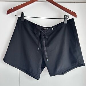 Hurley Black board shorts